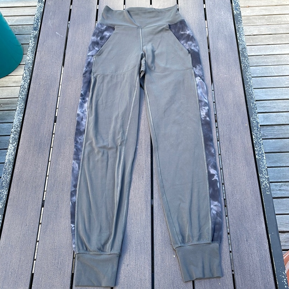 Lululemon Align Jogger *Track Stripe Size 2 Graph… - image 1